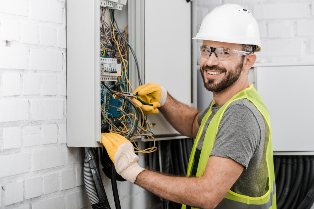 Electrician profesionist